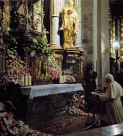 Pope Benedict at the Shrine in Prague Pope Benedict visiting the Shrine in Prague
